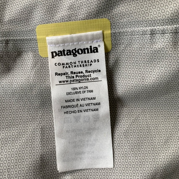 Patagonia Torrentshell Jacket - Picture 7 of 10